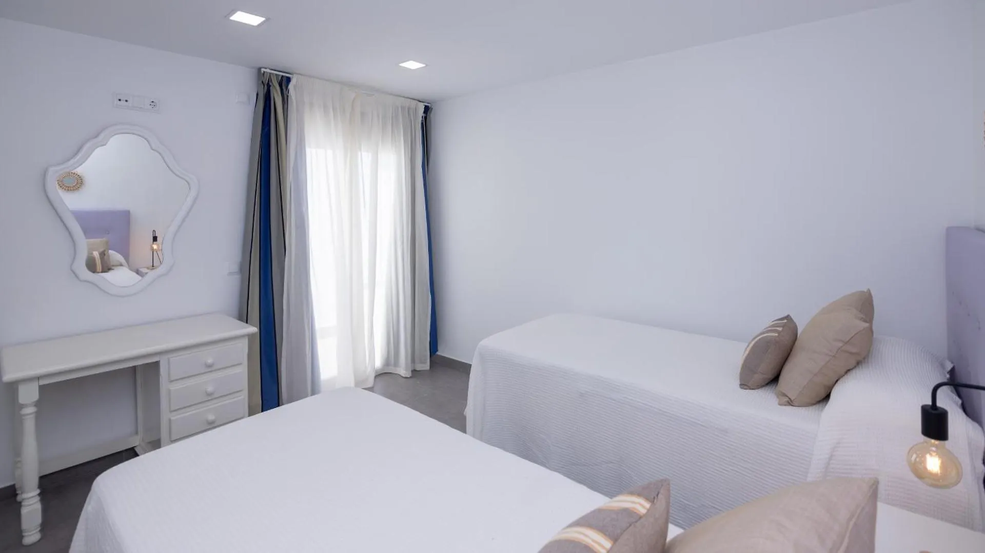 Poris 5 Beachfront Corralejo By Holidays Home